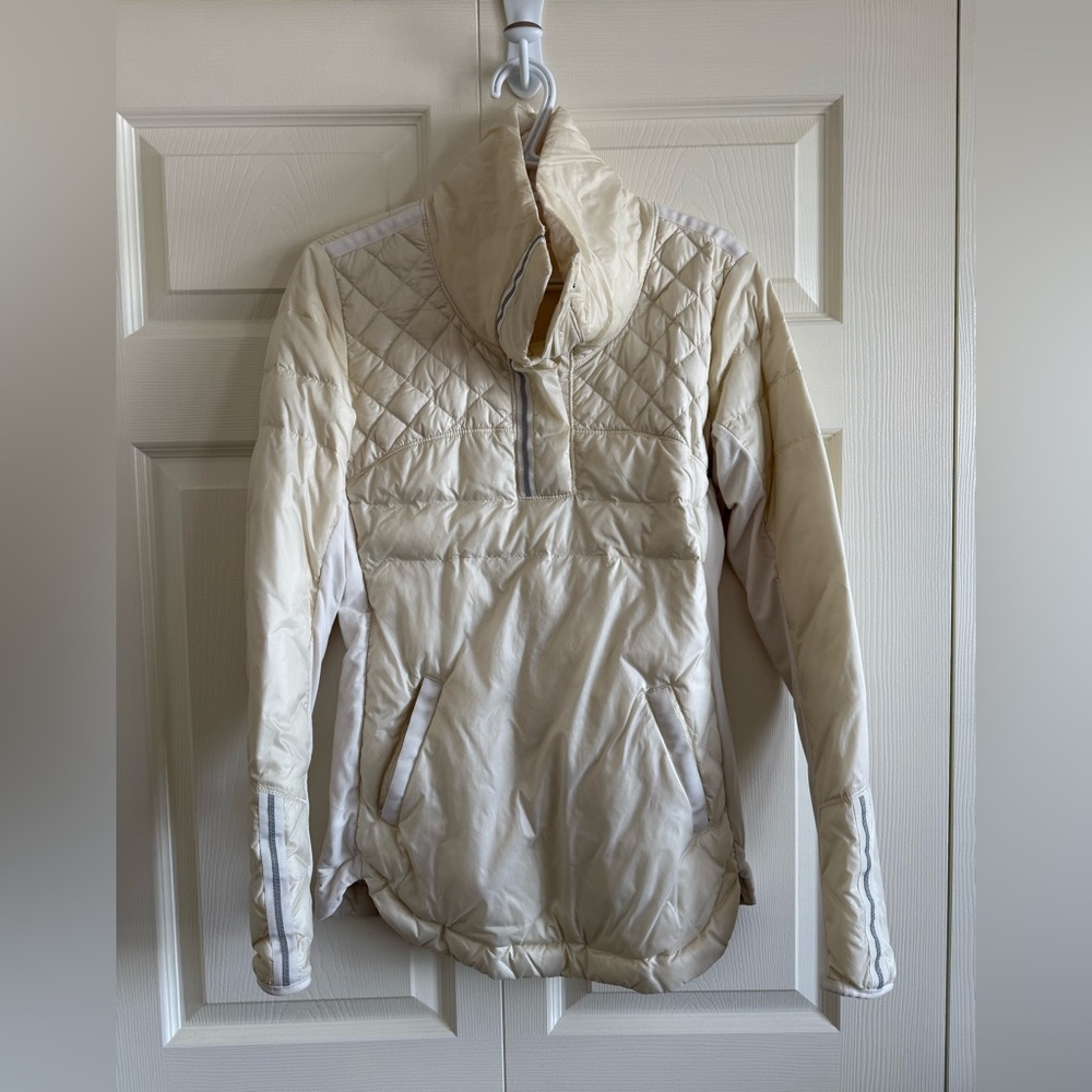 Lululemon What the Fluff Pullover, size 8